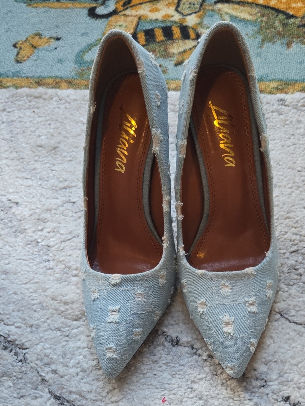 Women's Light Blue Distressed Pointed-Toe Pumps